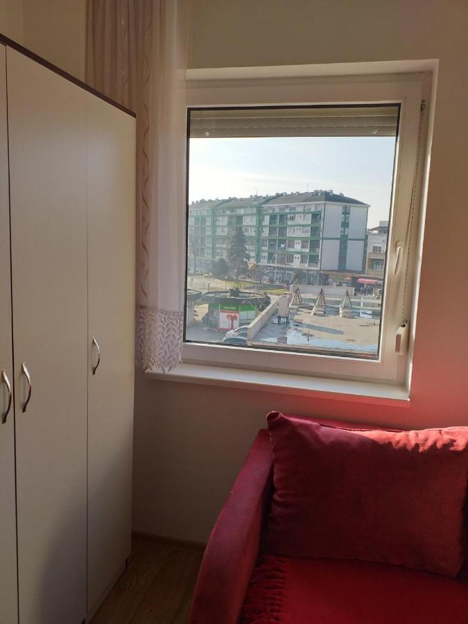 Stan na dan Apartment Loznica Bagian luar foto